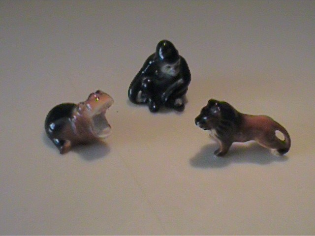 VINTAGE 1980\'S MINIATURE BONE CHINA JUNGLE ANIMALS