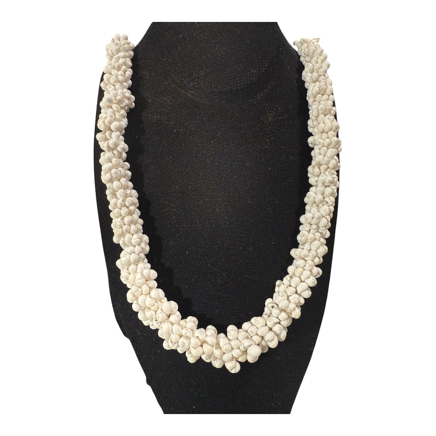 Vintage Hawaiian Mongo Shell Lei Necklace Kukui Nut Handcrafted 33” White