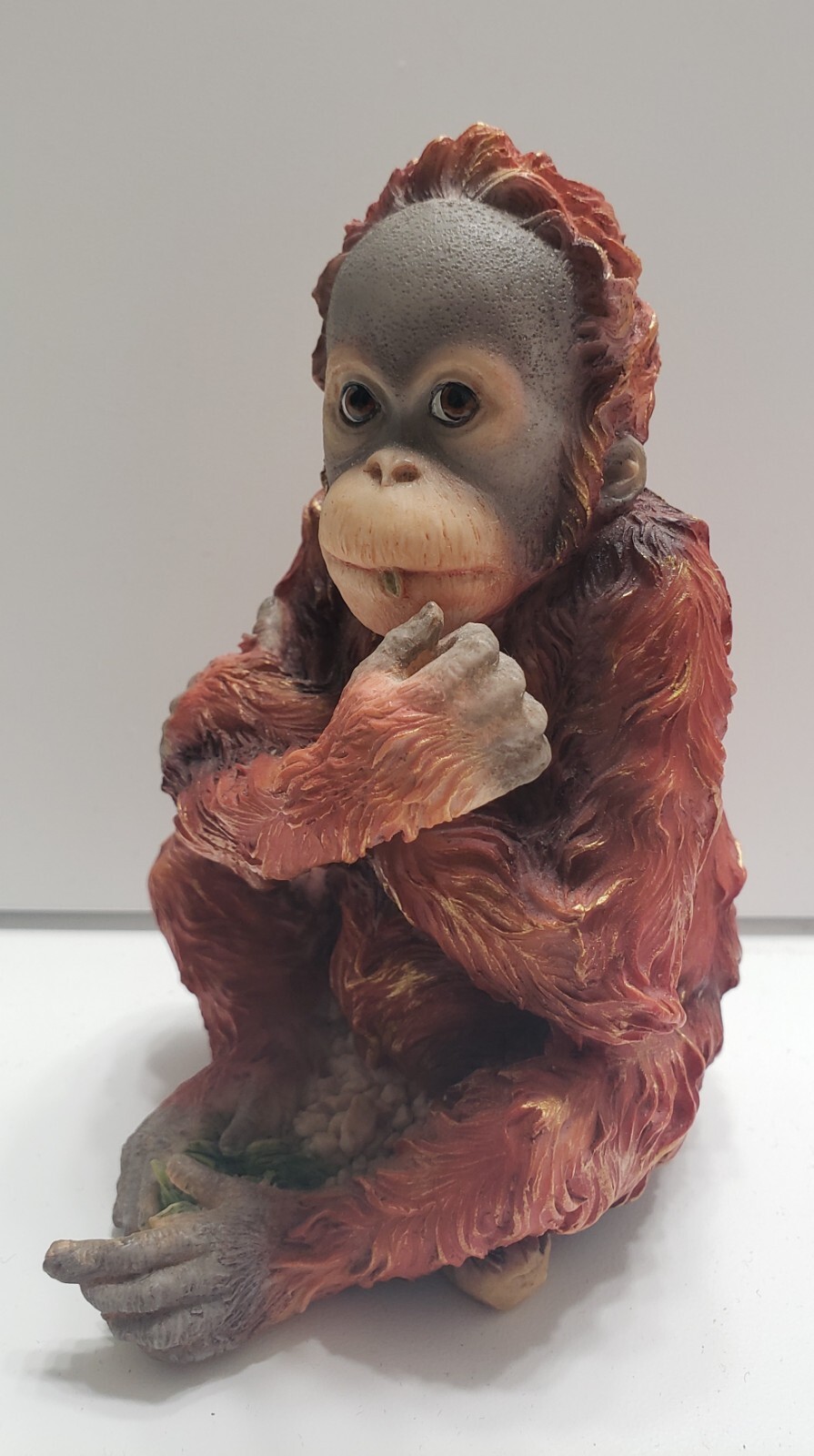 Vintage 5.13 Life Like Baby Orangutan Sitting Decorative Statue
