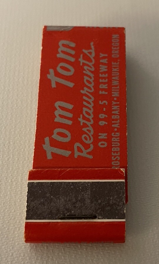 Vintage 1950’s Miniature Tom Tom Restaurant Milwaukee OR Matchbook Full Unstruck Vintage 1950’s Miniature Tom Tom Restaurant Milwaukee OR Matchbook Full Unstruck