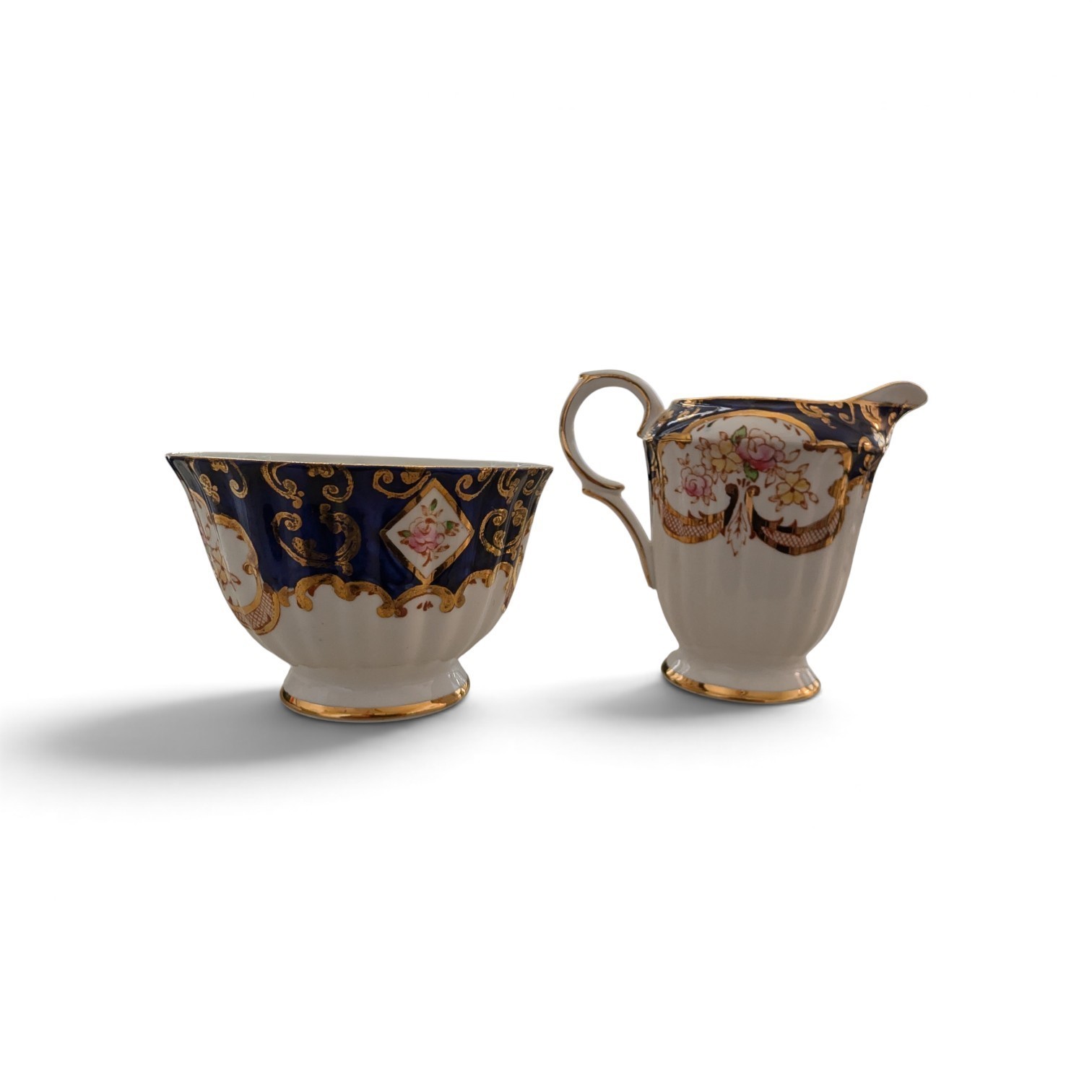 Heritage Royal Stafford Bone China Creamer and Sugar Bowl - Excellent Condition Heritage Royal Stafford Bone China Creamer and Sugar Bowl - Excellent Condition