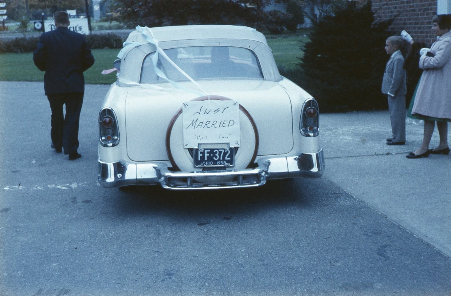 sl44 Slide 1950's Ohio Wedding JUST MARRIED Car 641a sl44 Slide 1950's Ohio Wedding JUST MARRIED Car 641a