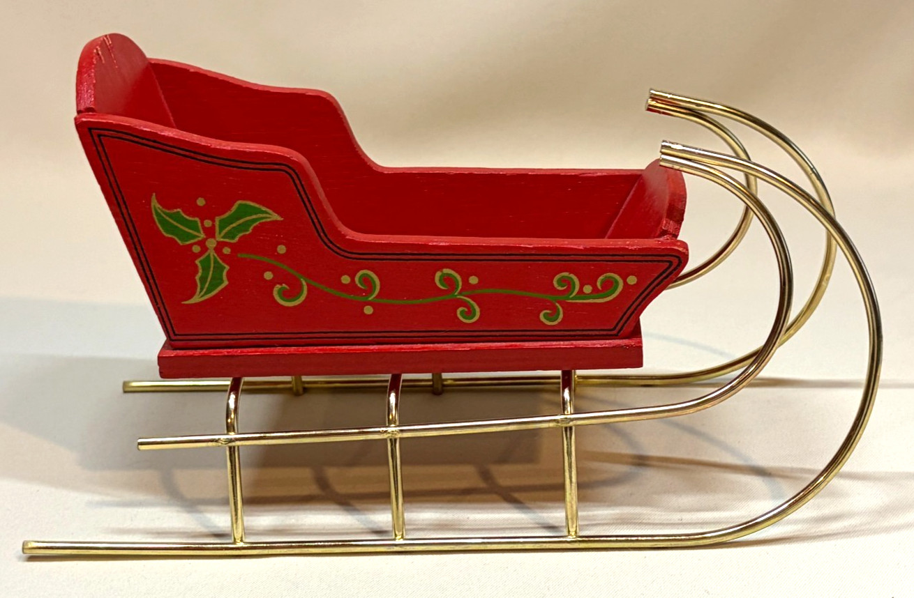 Vintage Red Wooden Christmas Sleigh Metal Runners Tabletop Centerpiece Holiday 1