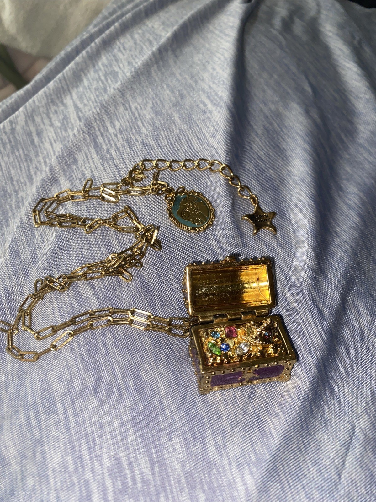 Disney Couture Little Mermaid Treasure Chest Necklace RARE NWOT