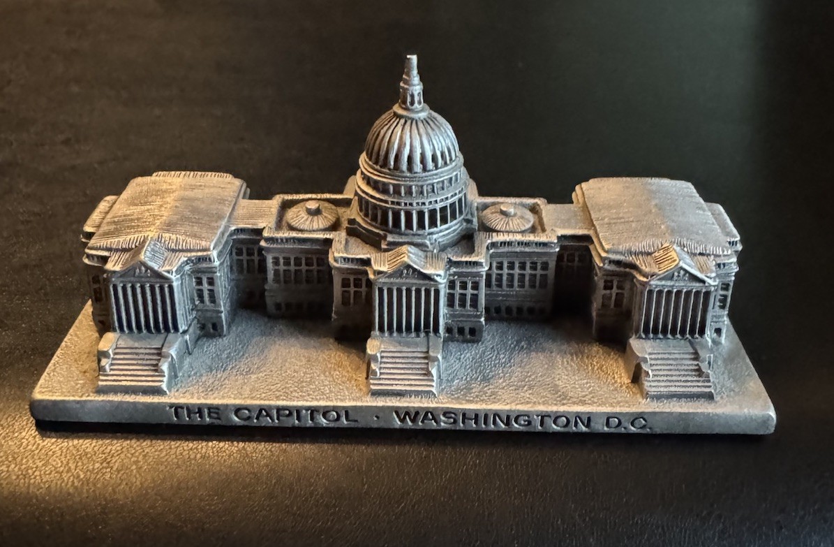VTG USCHS US Capitol Building Miniature Replica US Capitol Historical Society
