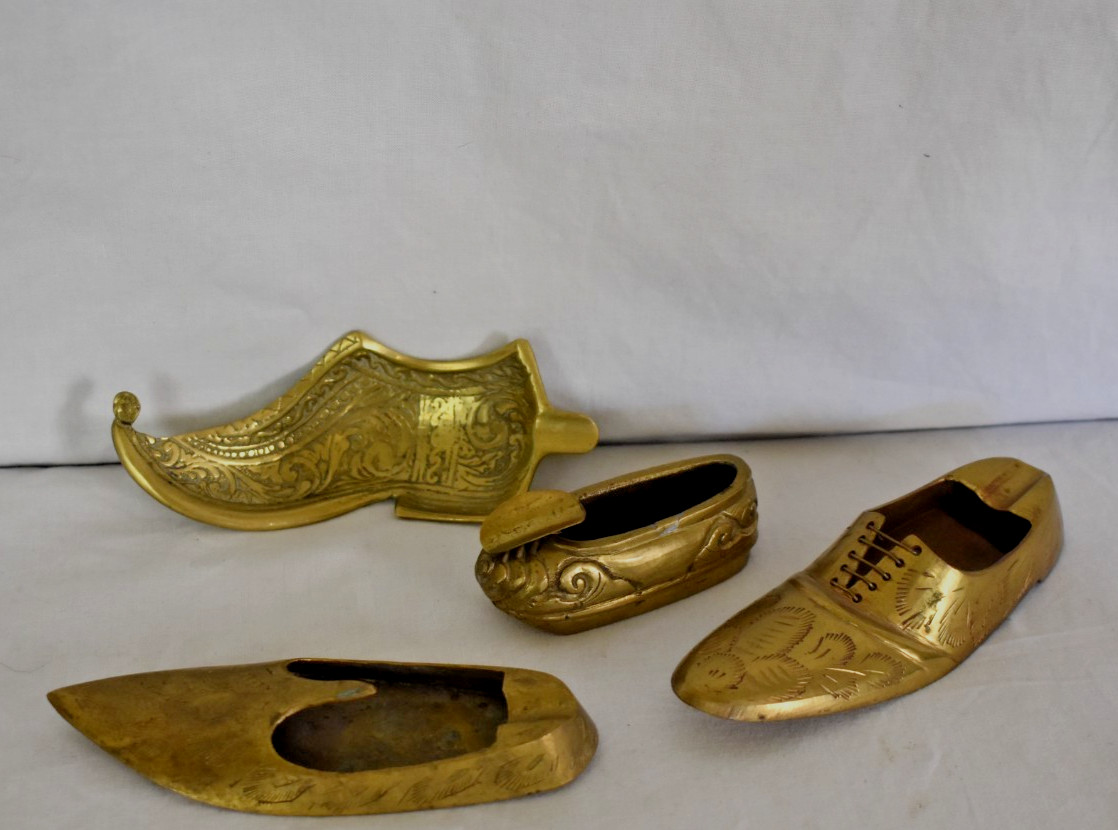 4  Vintage Brass Miniature Slippers/Shoe Shaped Ashtrays