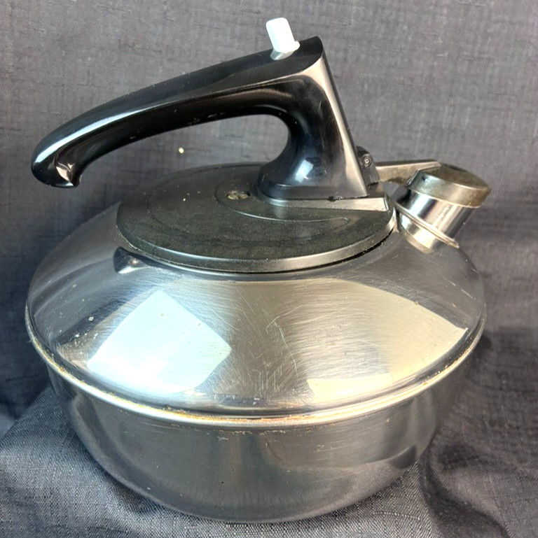 VTG 1801 Revere Ware Stainless Whistling Tea Kettle 6602 2 qt 1960-70\'s