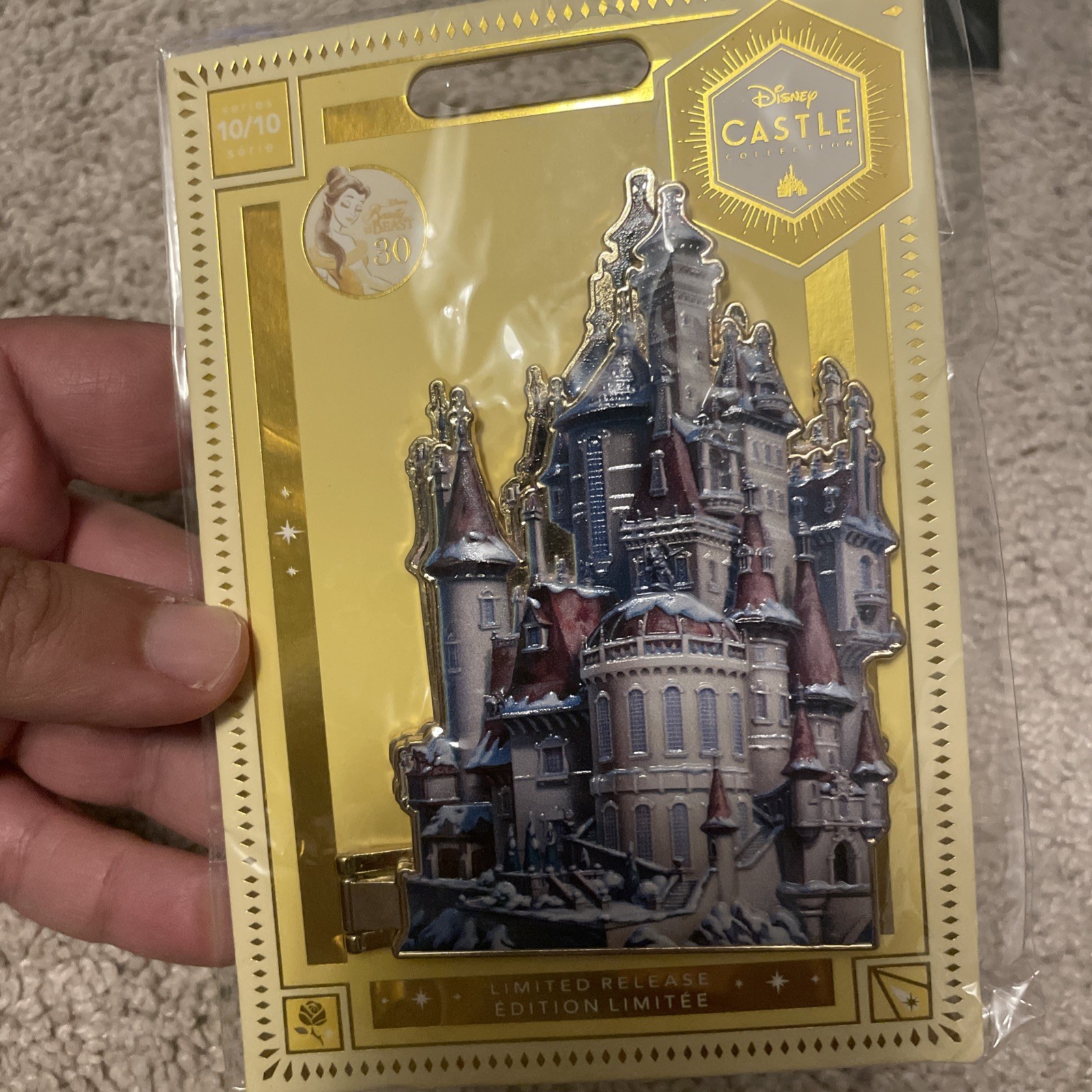 Belle Castle Pin Beauty and the Beast Disney Castle Collection Limited 10/10 NEW