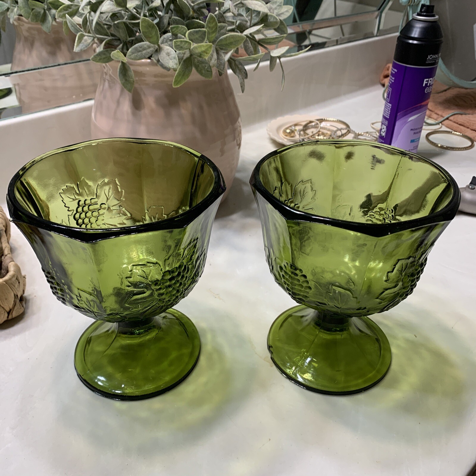 ( 2) Vintg MCM 70s Green Grapes Indiana Glass Pedestal Compote Bowl 6.5 ( 2) Vintg MCM 70s Green Grapes Indiana Glass Pedestal Compote Bowl 6.5