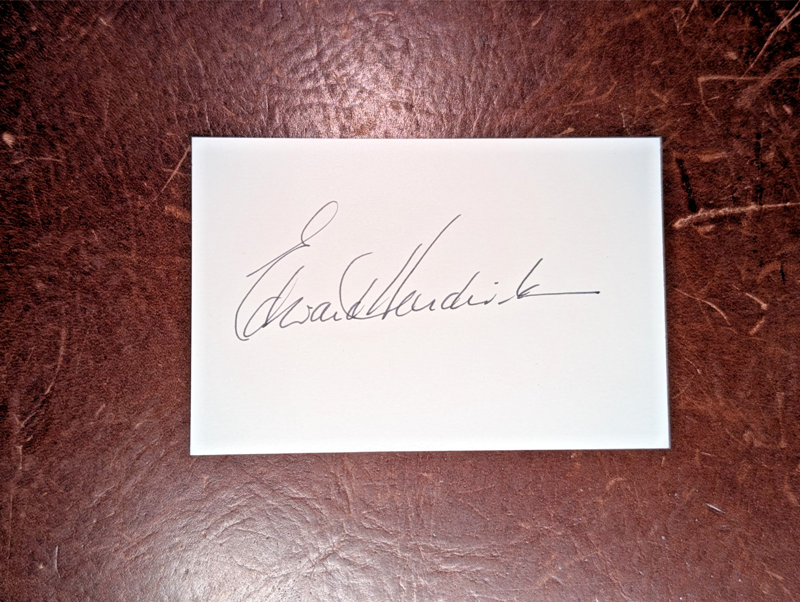 Edward Hardwicke hand signed card - Sherlock Holmes,  Oliver Twist, Elizabeth