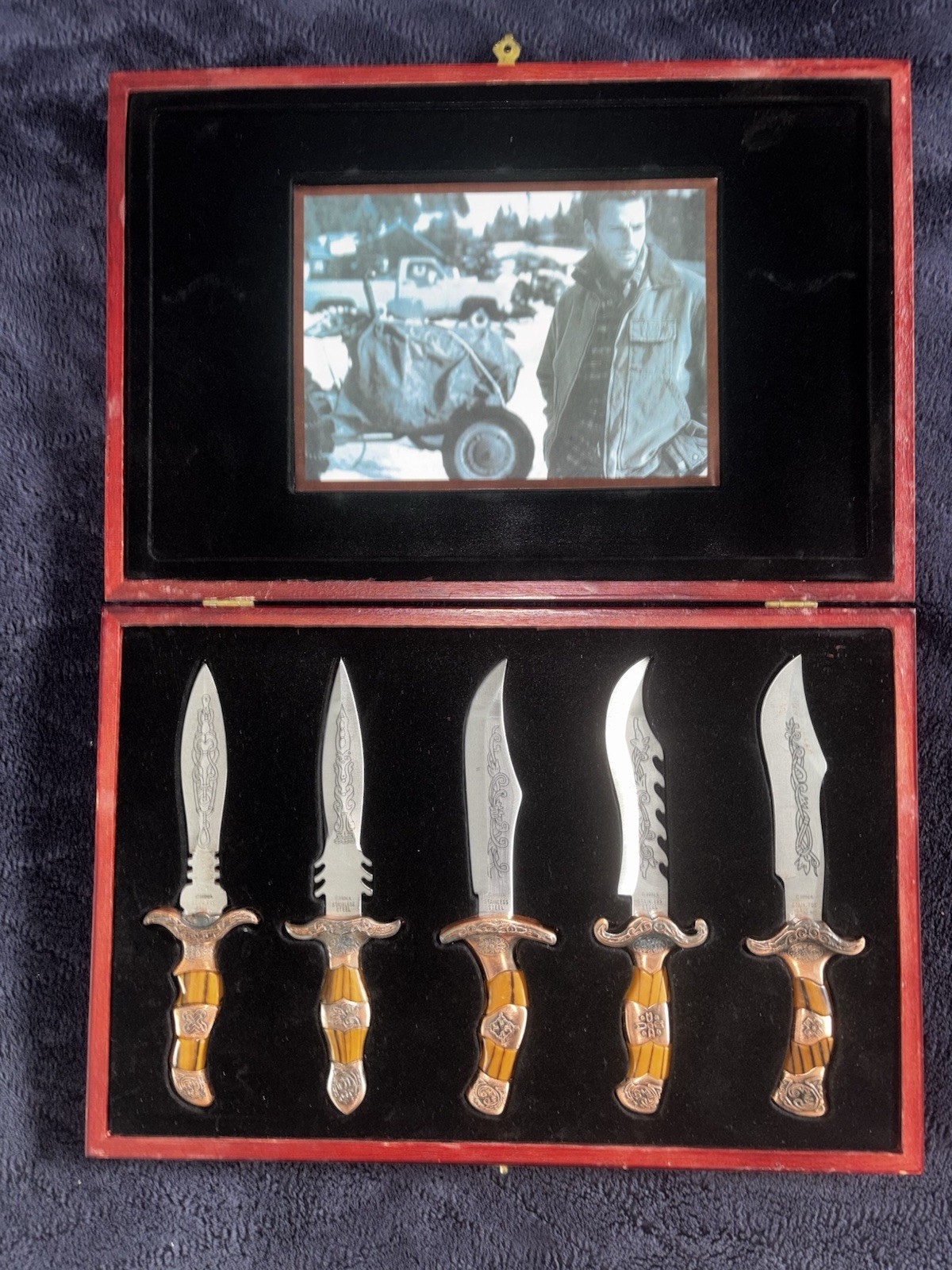 Vintage Set Of 5 Exotic Dagger Knives in Wood Display Box L00K AT THESE BEAUTIES