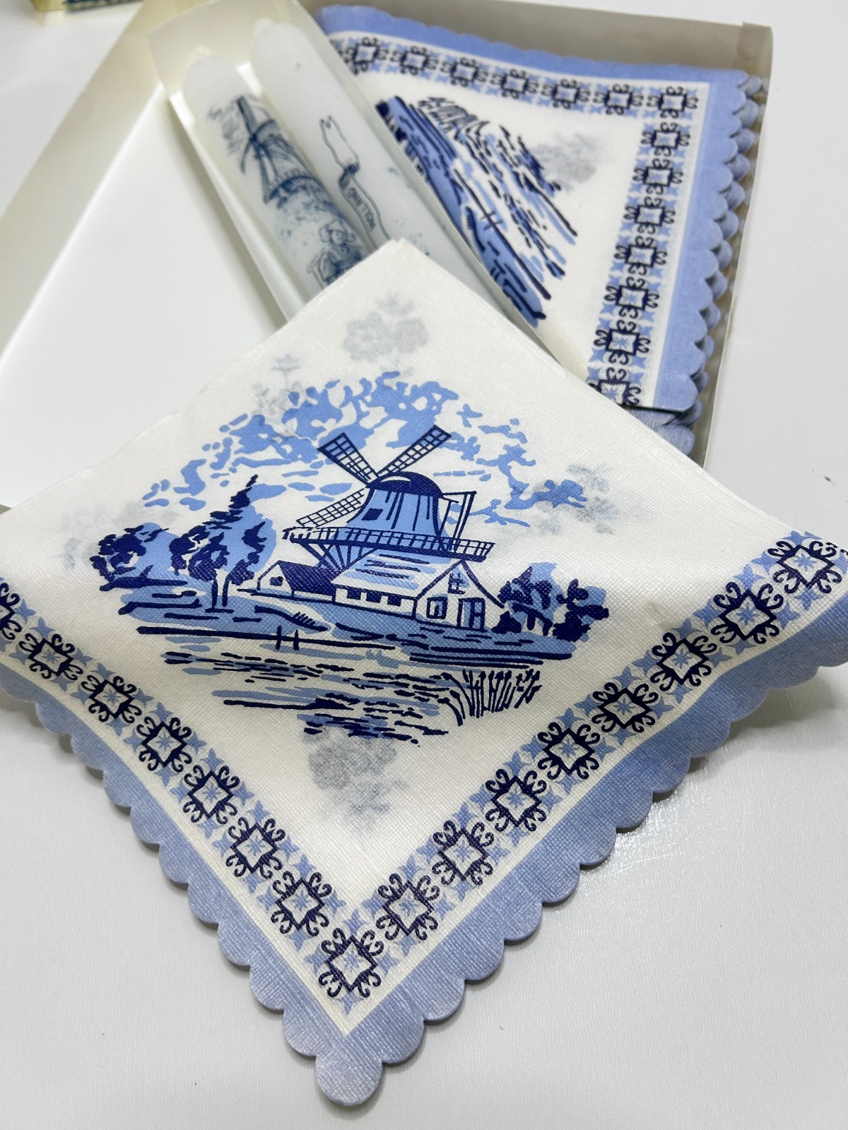 VTG Blue Delft Design 2 Taper Candles & 10 Paper Napkins NEW Holland