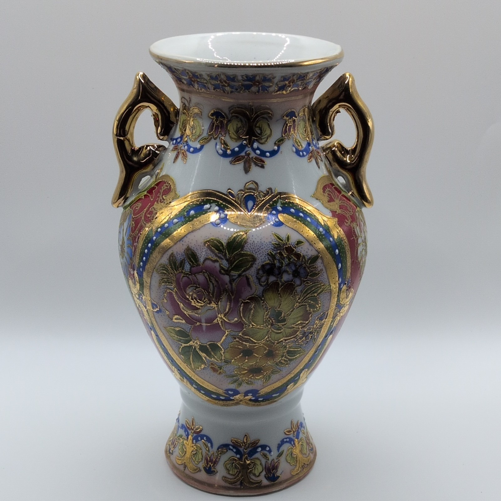 Vintage Chinese Porcelain Satsuma Style Floral And Gold Vase Vintage Chinese Porcelain Satsuma Style Floral And Gold Vase