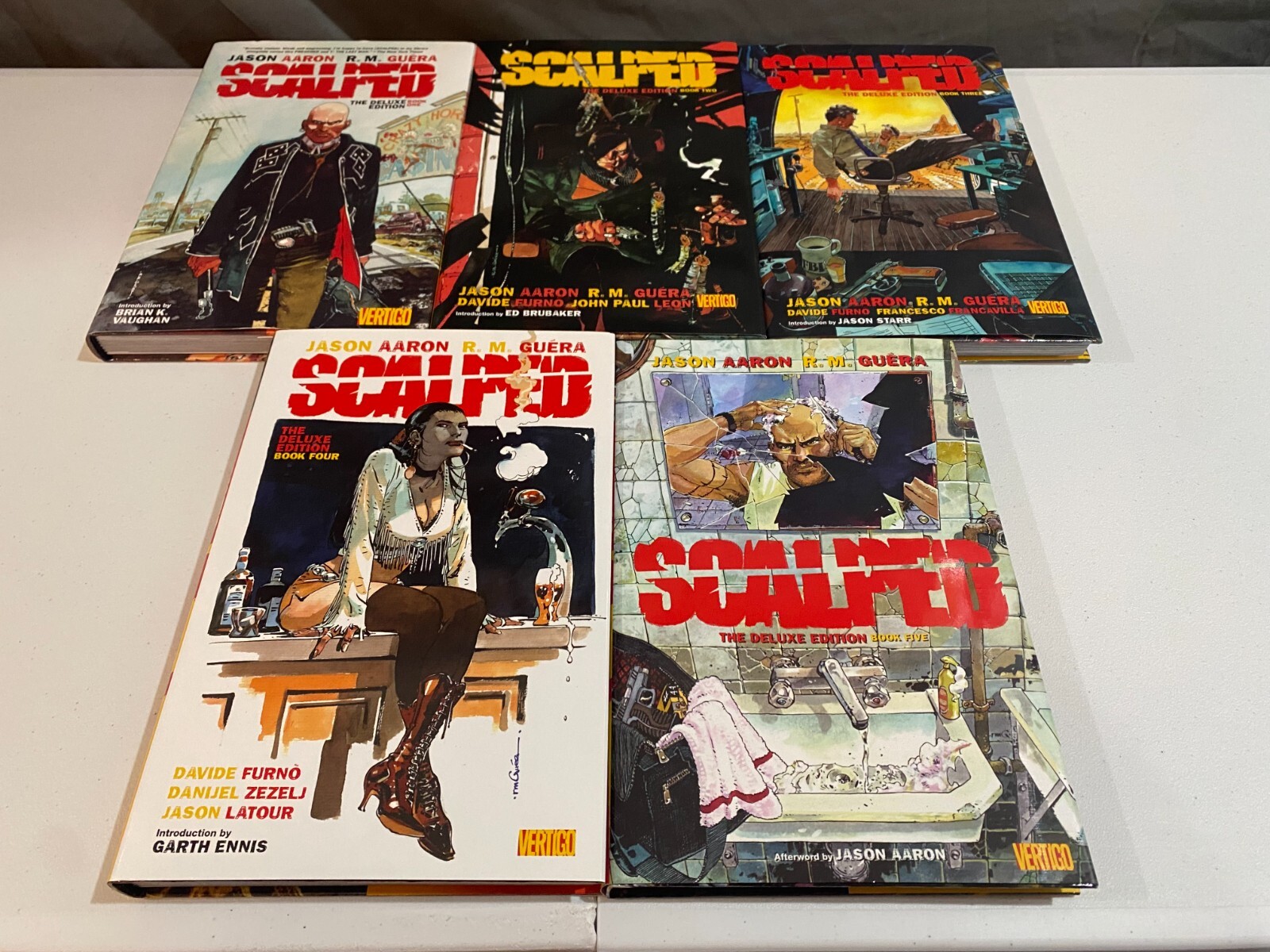 Scalped Deluxe Edition HC Volumes 1-5 Complete Jason Aaron DC Vertigo 1 2 3 4 5