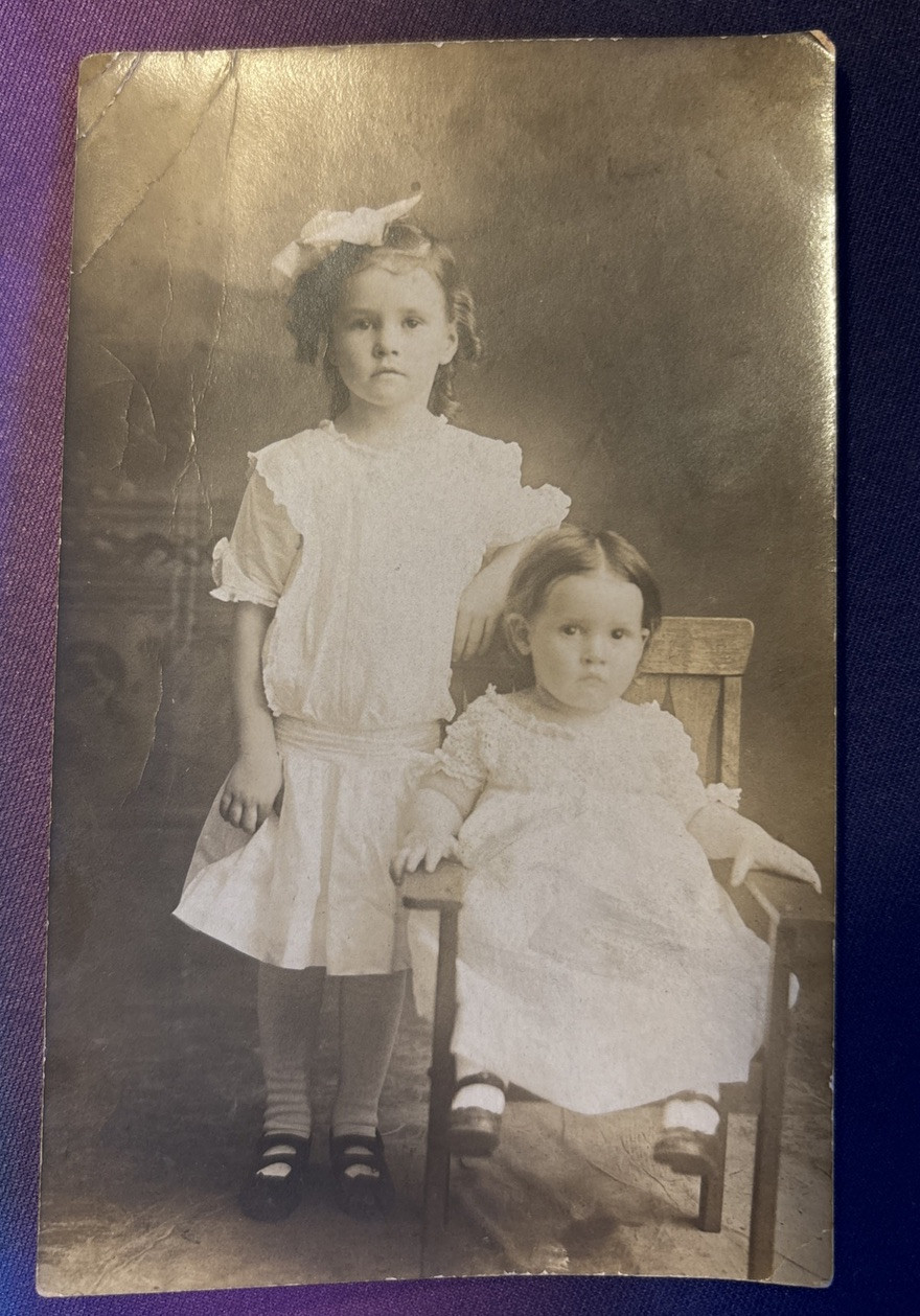 Vintage 1904-1920\'s Cyko B&W RPPC Postcard Baby Children Siblings