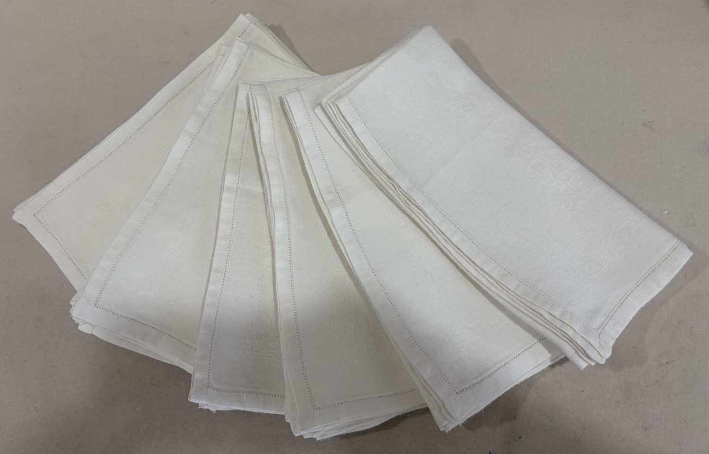 Set of 12 Vintage White Embossed Linen Napkins Hemstitching Approx. 21\