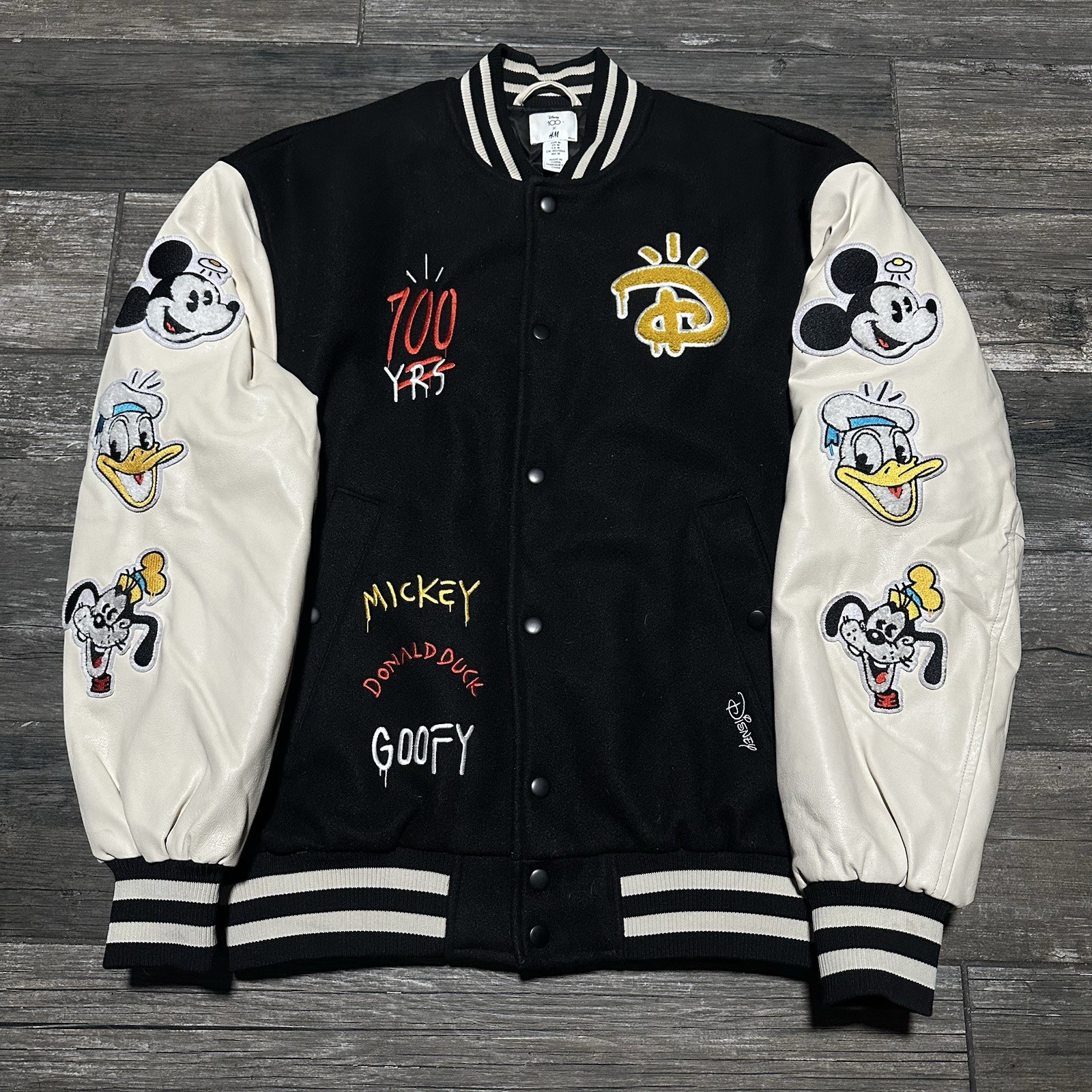 H&M DISNEY 100 YEARS OF WONDER VARISTY BOMBER JACKET M CHARACTERS BLACK WHITE H&M DISNEY 100 YEARS OF WONDER VARISTY BOMBER JACKET M CHARACTERS BLACK WHITE