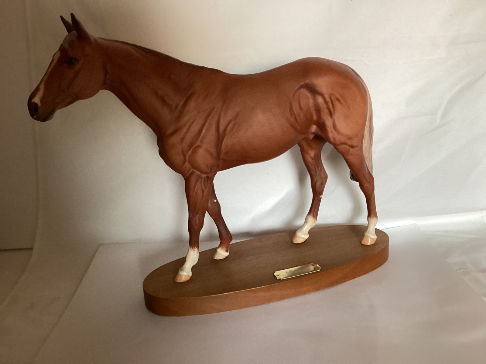 ROYAL DOULTON GRUNDY BY ROYAL DOULTON ON WOODEN PLINTH ROYAL DOULTON GRUNDY BY ROYAL DOULTON ON WOODEN PLINTH