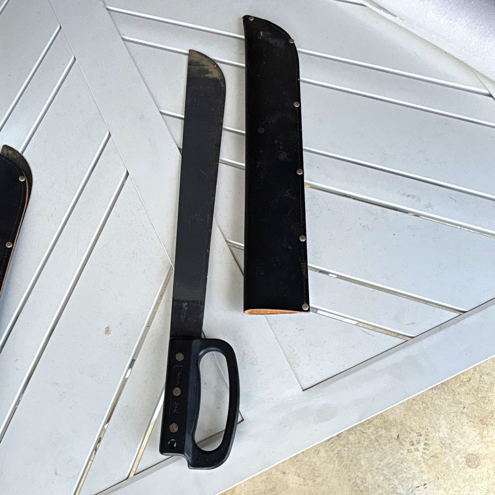 Vintage Blackie Collin’s Machete w/ Sheath D-handle