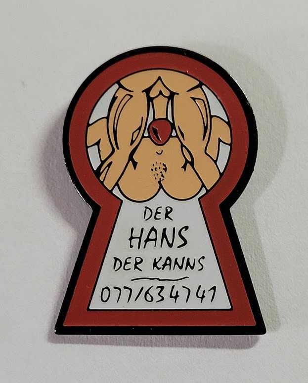 SEXY EROTIC PIN PINS KEYHOLE PENIS HUMOR DER HANS