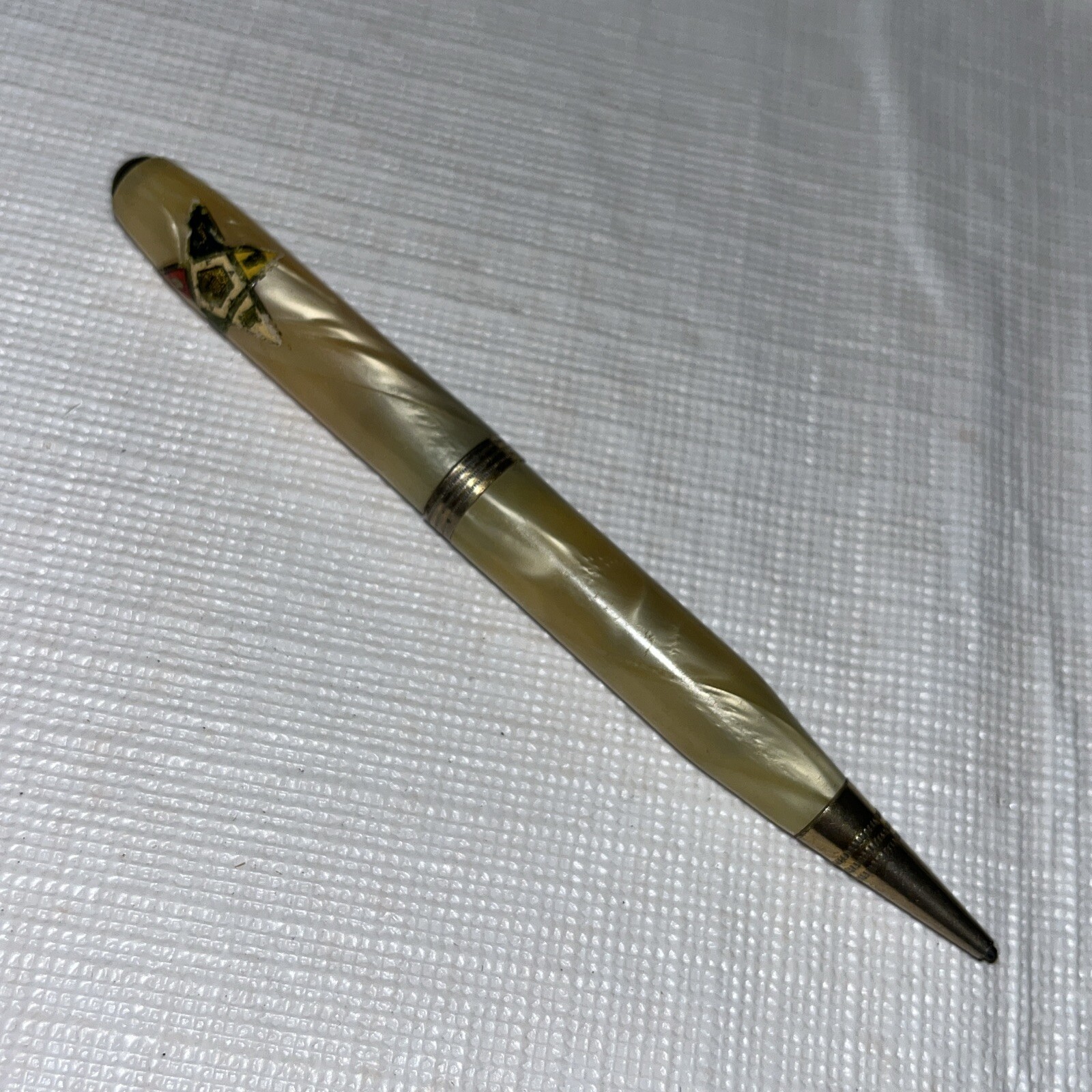 Vintage 1930-40’s Pearlesque Pencil 4” Vintage 1930-40’s Pearlesque Pencil 4”