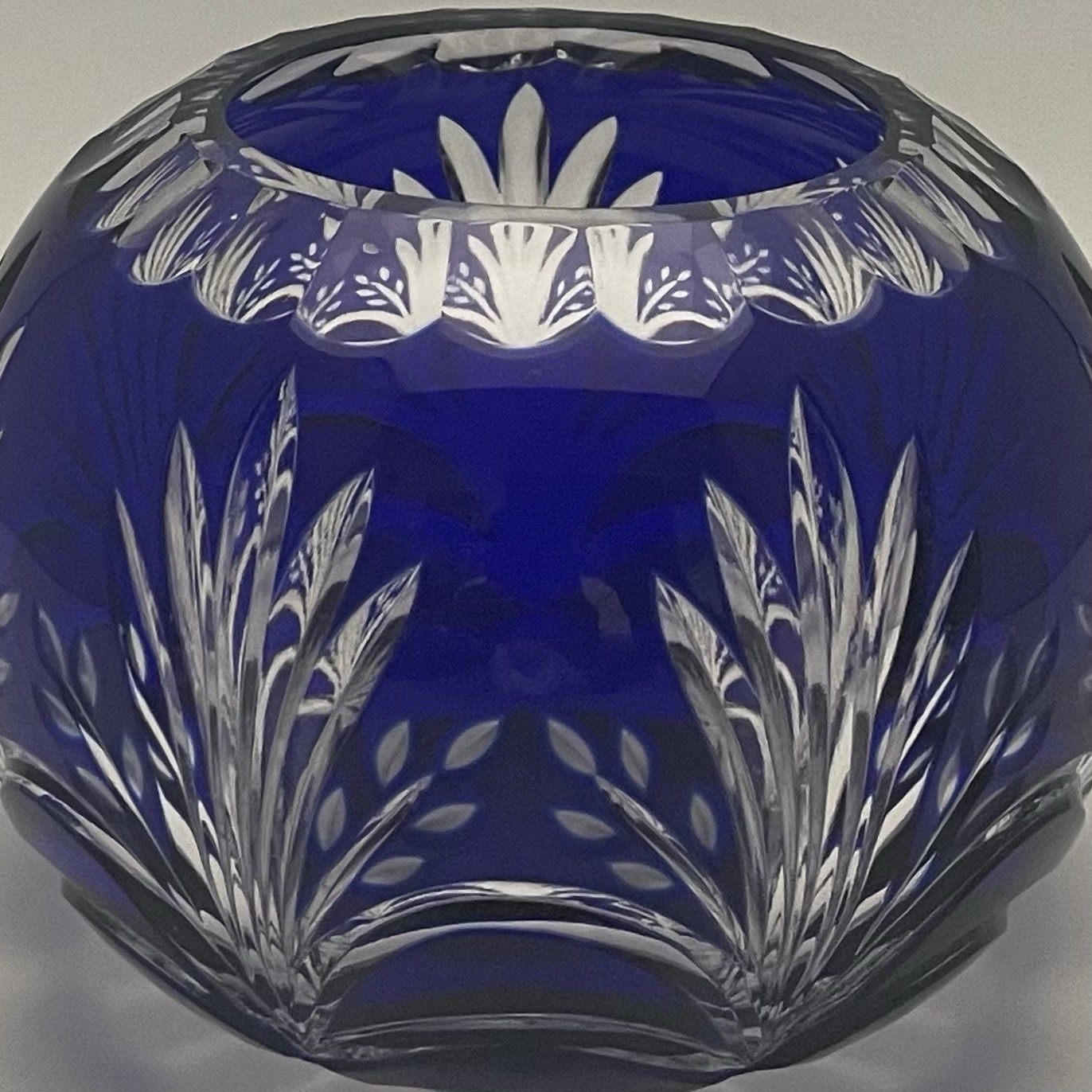 AJKA Cobalt Blue Crystal Cut To Clear Rose Bowl Vase c1980s Made in Hungary 4