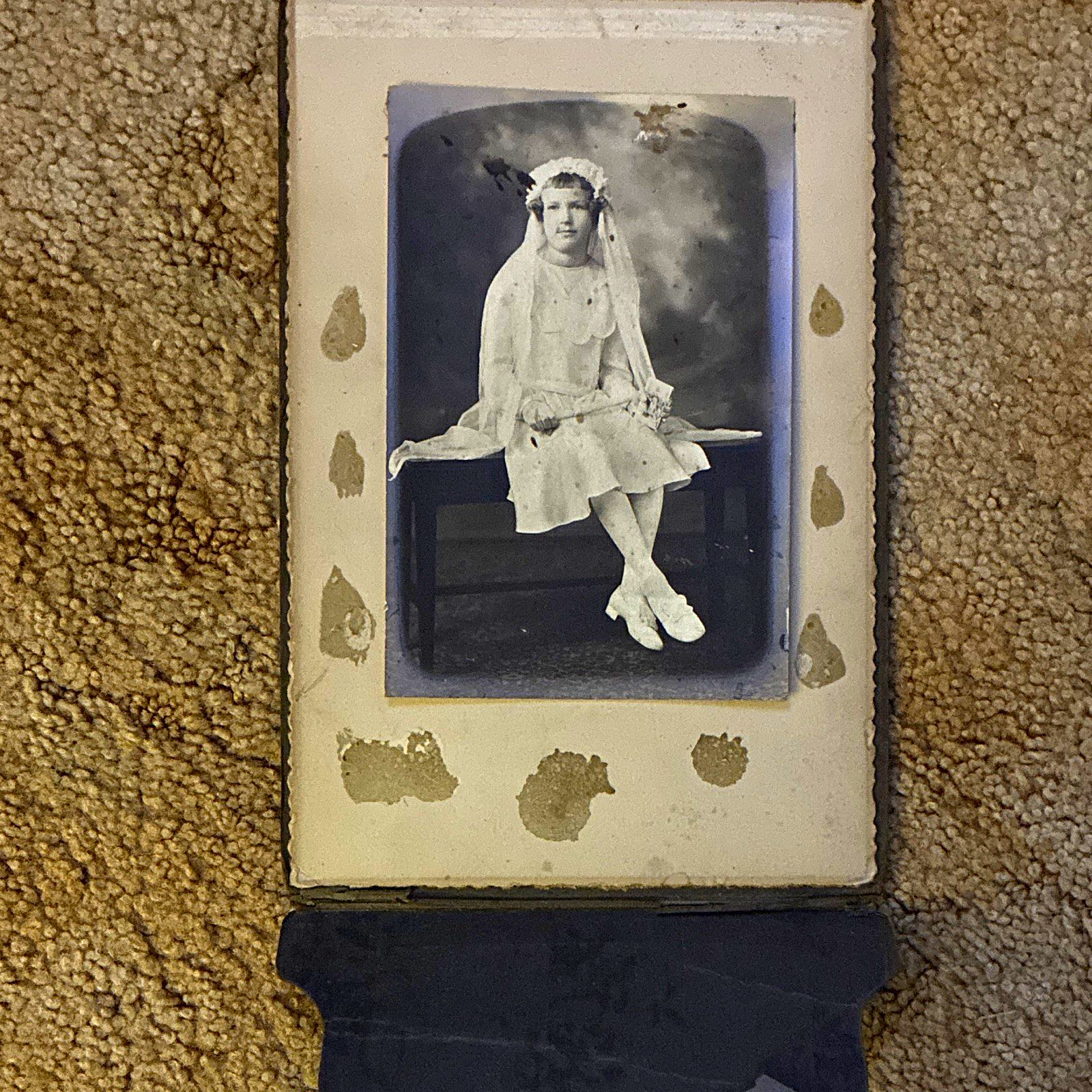 Antique Albumen Cabinet Card B&W Child Portrait Photograph Original 1850-1899