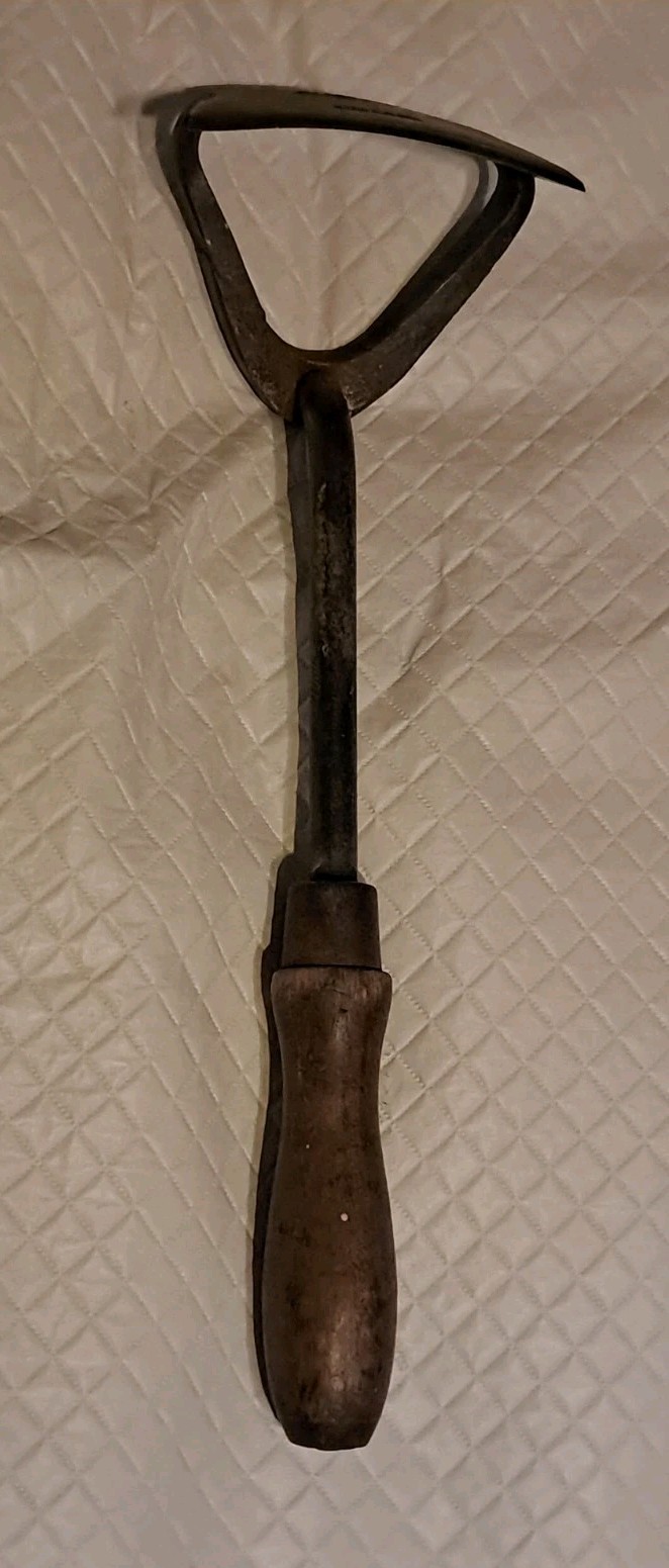 VINTAGE C DREW & CO SCORP SCRAPER 