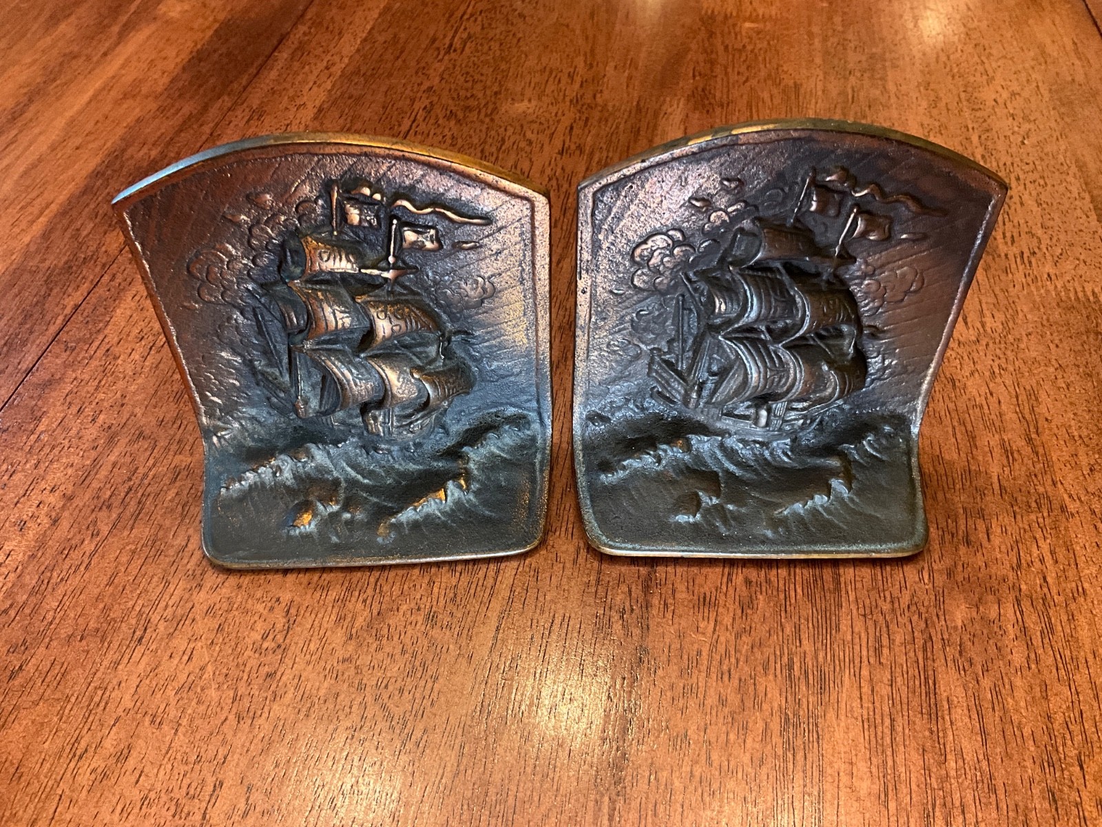 Vintage Bron Met Galleon Sailing Ship Cast Iron Bronze Finish Bookends