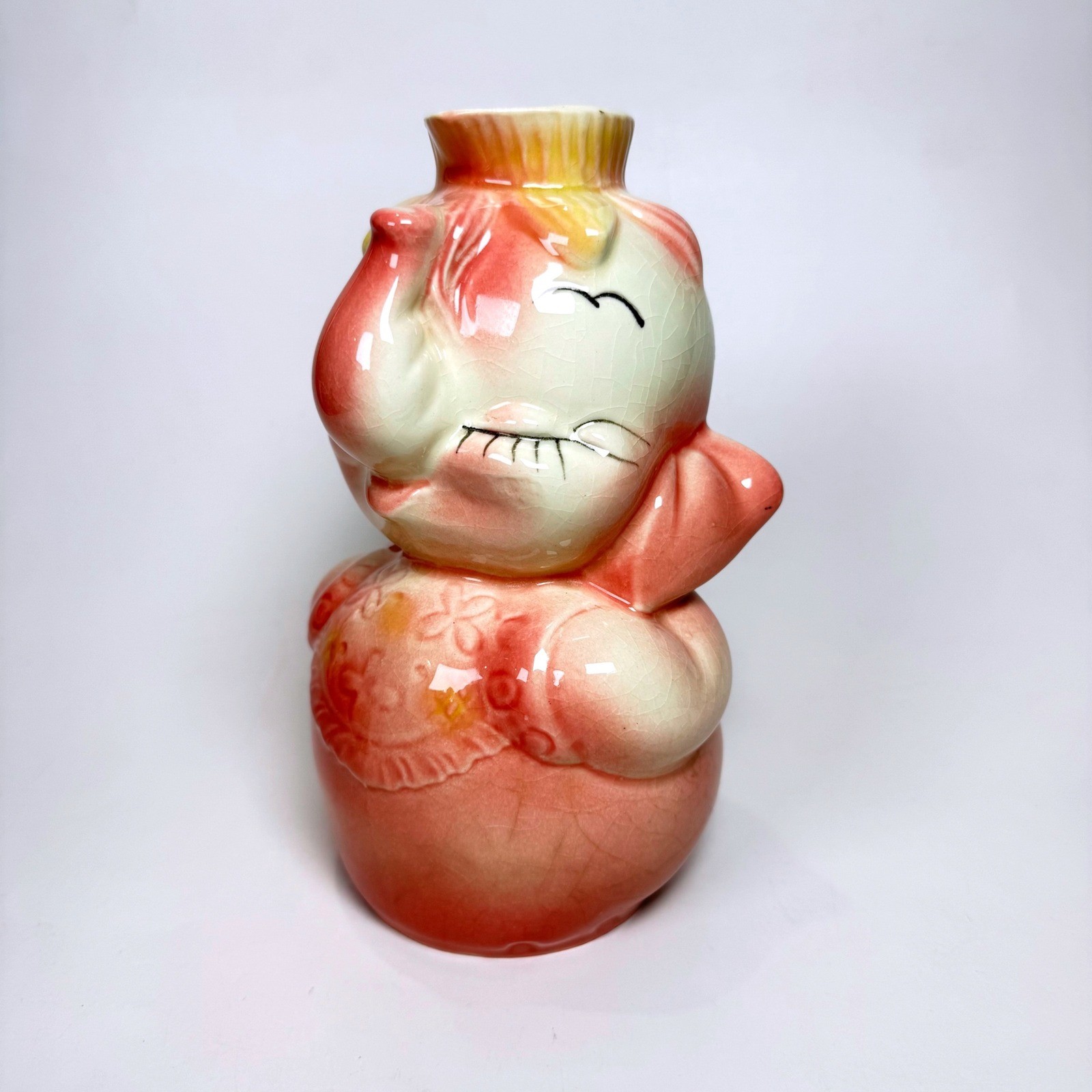 Vintage Hull Leeds USA Pottery Ceramic Elephant Vase Pink Anthropomorphic Kitsch