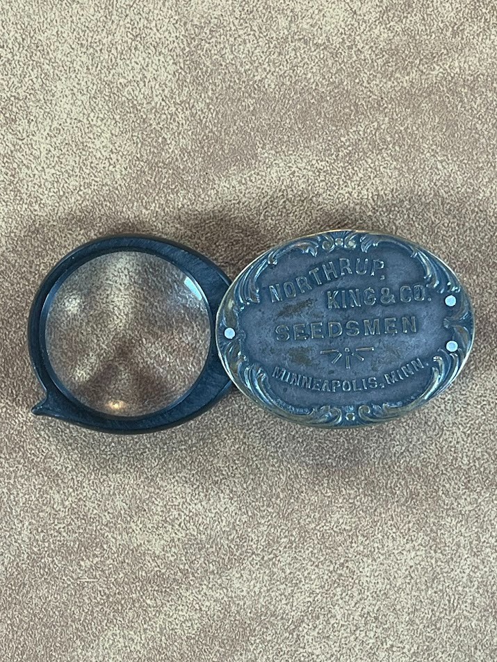 Vintage Northrup King & Co. Seedsman Tin/Case Magnifier