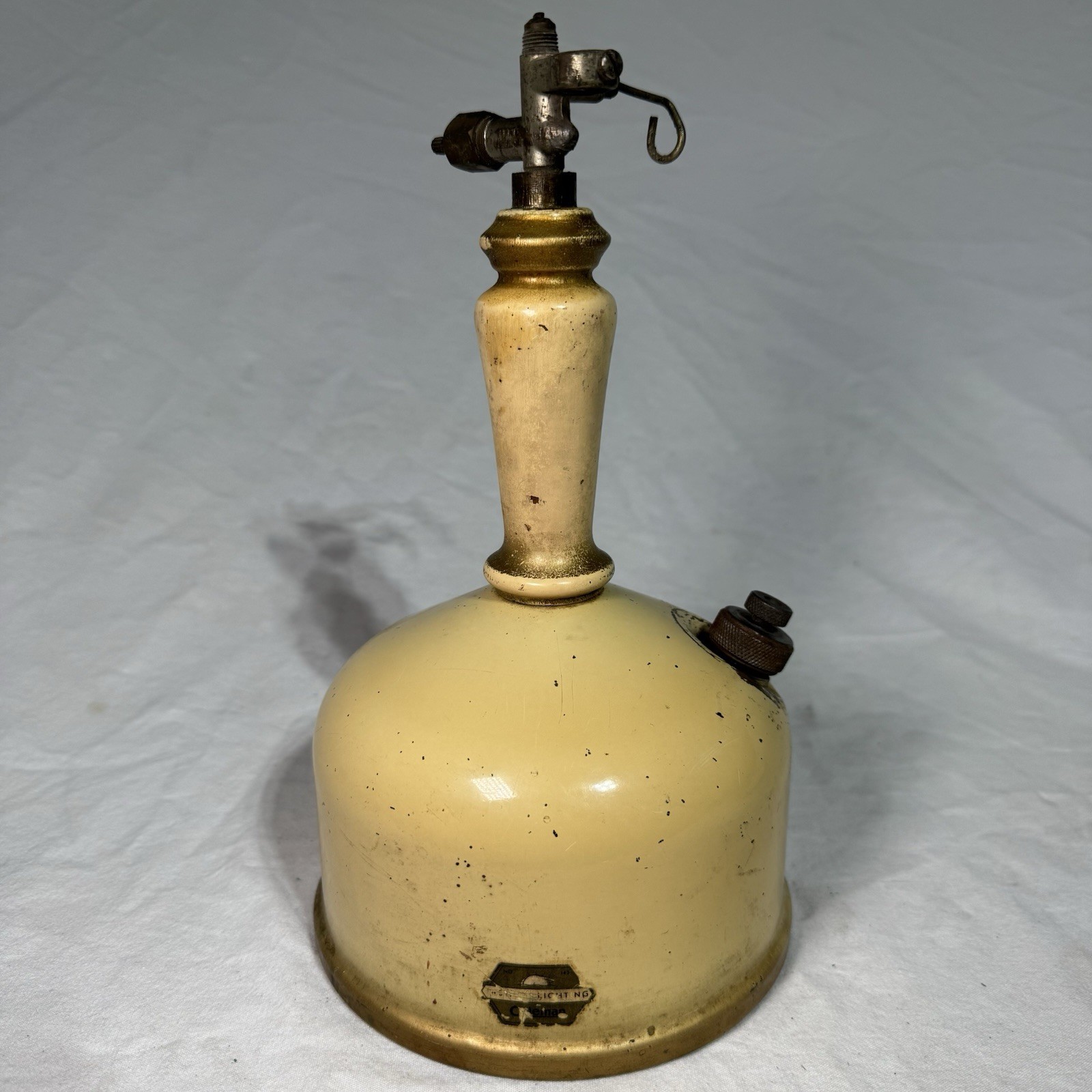 Vintage 20’s 30’sColeman Table / Pressure Lamp Base No. 143 Beige Harvest Gold