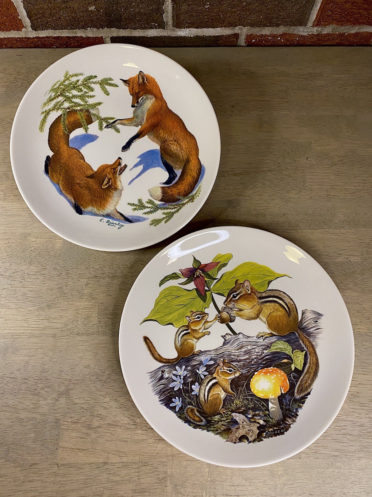 Vintage 1977 Halbert’s Plate Foxes & Evergreen And Squirrels Limited Edition Vintage 1977 Halbert’s Plate Foxes & Evergreen And Squirrels Limited Edition