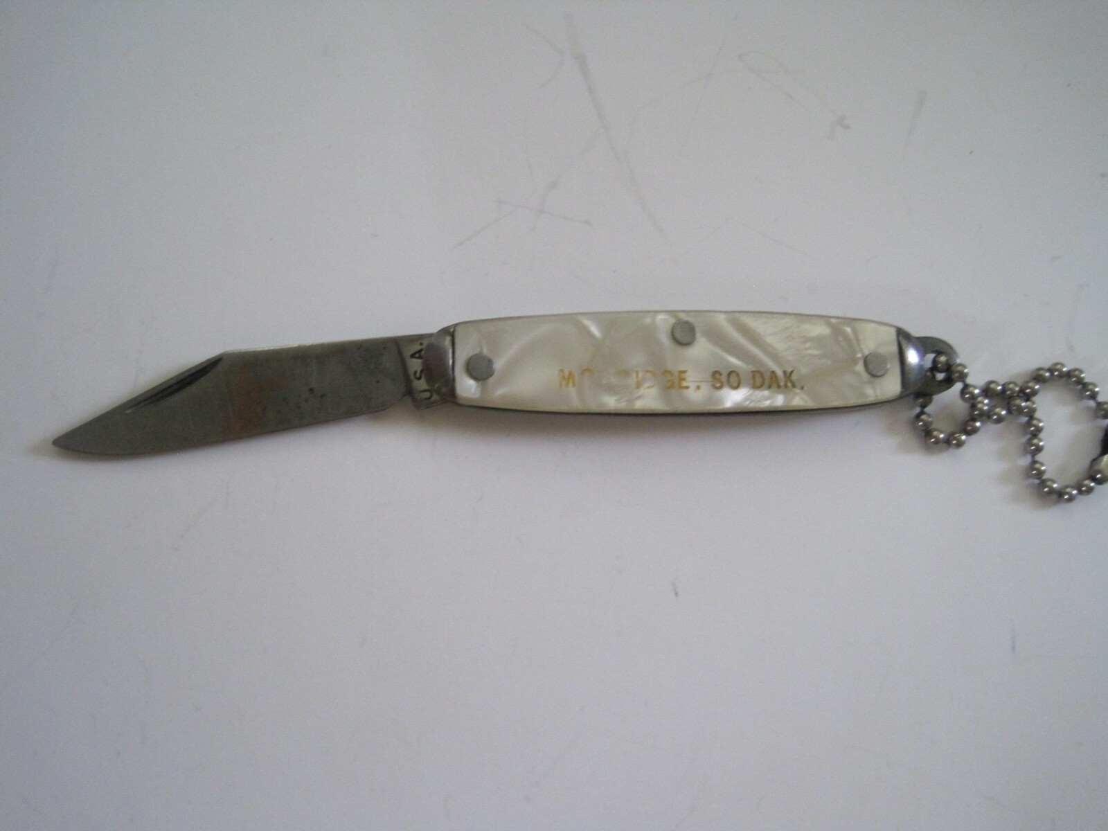 Mobridge South Dakota Souvenir Vintage Pocket Knife Pearl Handle