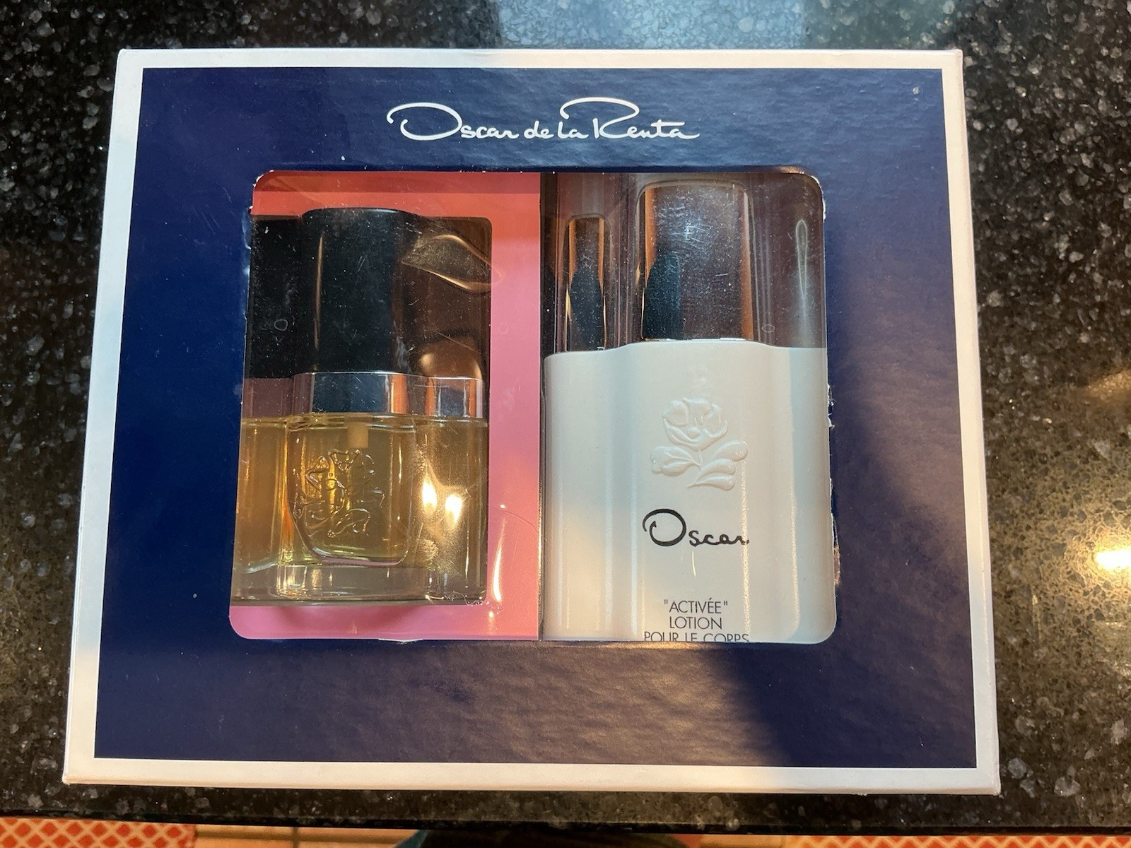 OSCAR DE LA RENTA EAU DE TOILETTE GIFT SET 4 X 0.25FL.OZ. NIB OSCAR DE LA RENTA EAU DE TOILETTE GIFT SET 4 X 0.25FL.OZ. NIB