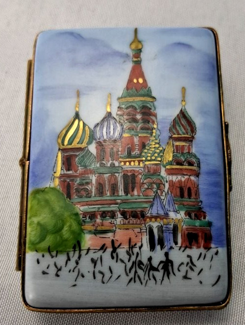 Vintage Limoges France Peint Main Trinket Box Red Square Moscow Postcard
