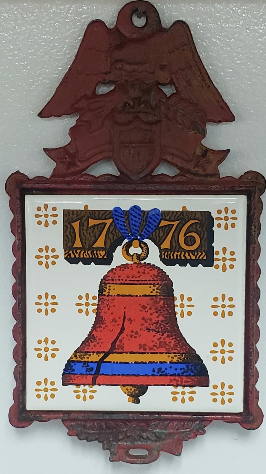 VINTAGE CAST IRON EAGLE  TRIVET 1776 BI-CENNTINIAL LIBERTY BELL MADE IN JAPAN KS
