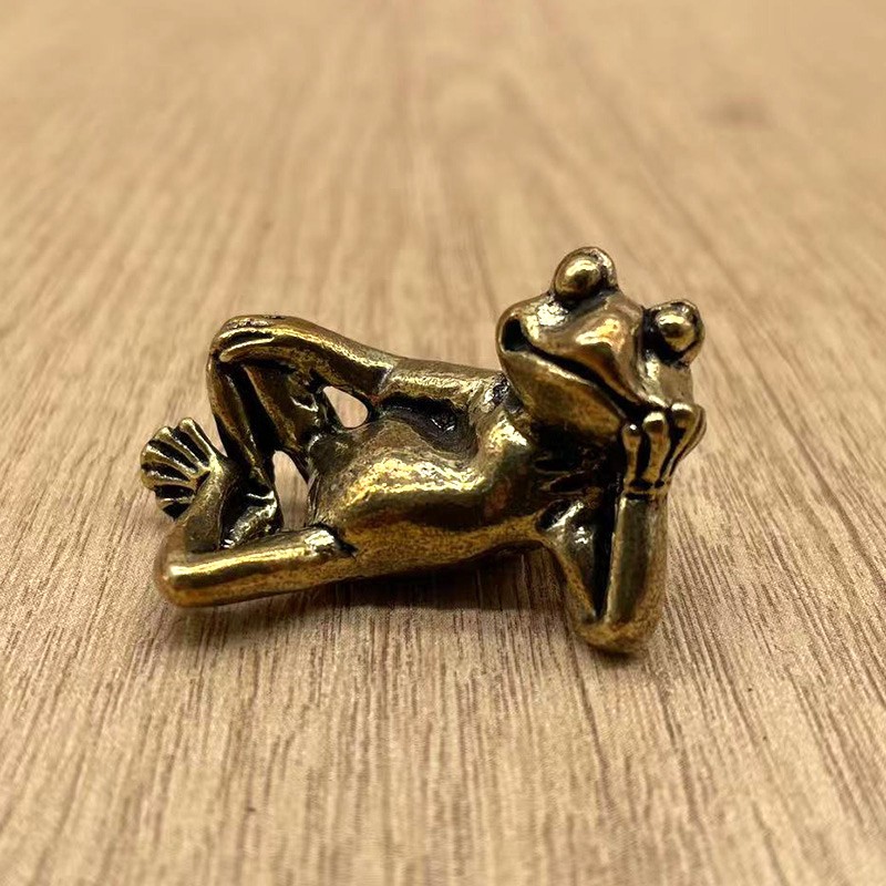 Brass Relaxing Frog Figurine Mini Animal Statue Desk Decor Paperweight
