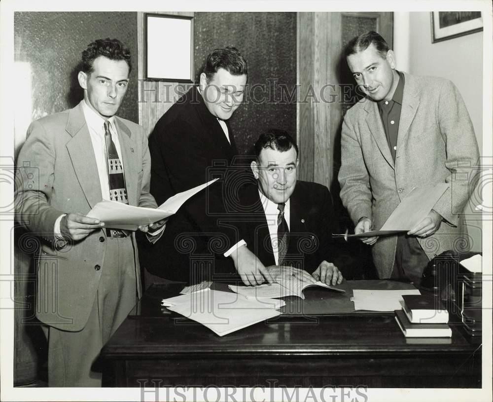 1953 Press Photo Members of John Hagerty Memorial Committee - lra52989
