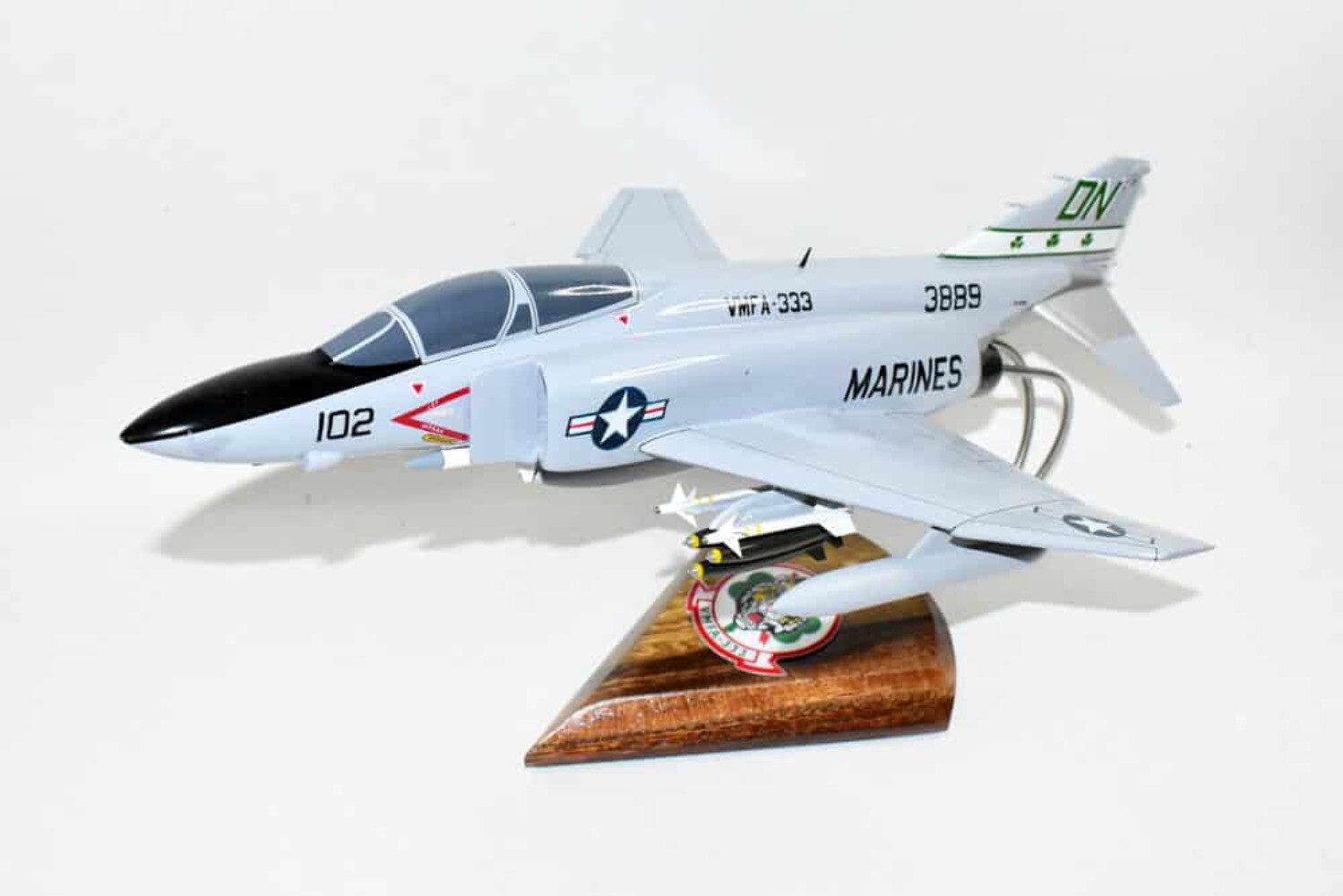 VMFA-333 Fighting Shamrocks (153889) F-4J Model, 1/42 (18