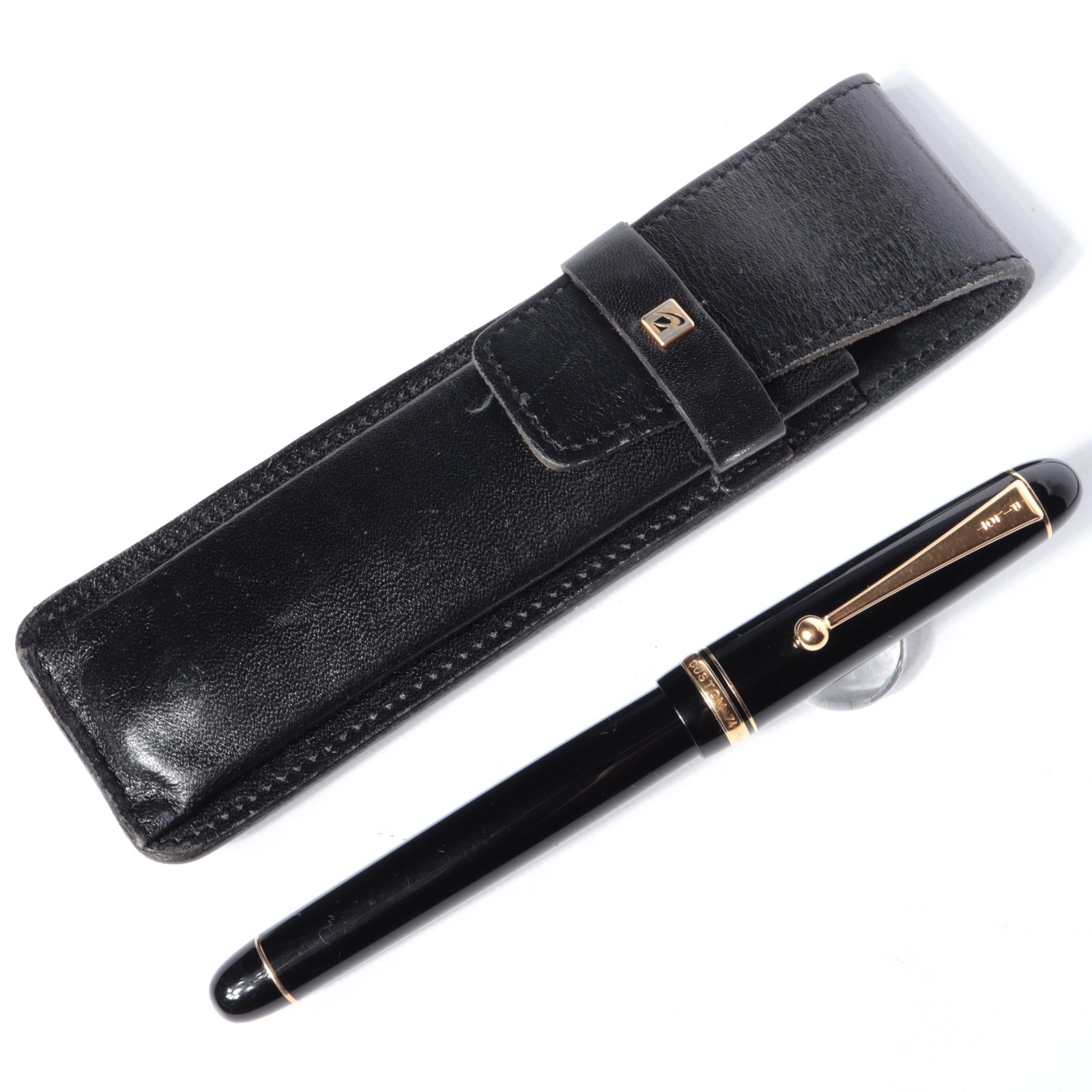 Pilot Custom 74 Fountain Pen 14K Gold F Cartridge Converter Black Gold Case Used