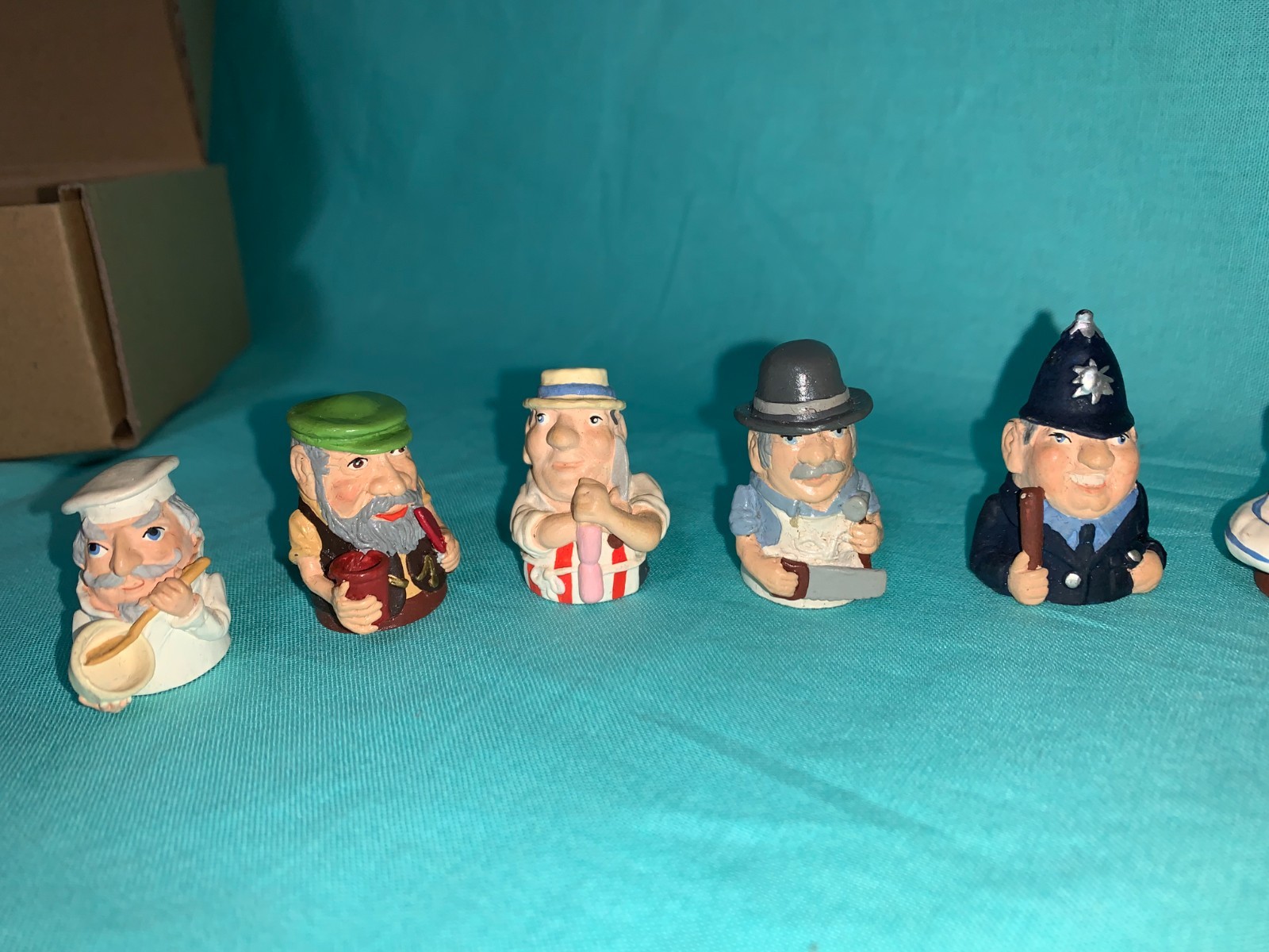 Vintage Pewter thimble LOT of 13 Male Figure & 6 Female figure made in England