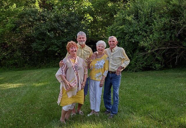 Photo:Carrollton Kentucky Giles Family Portrait 2020 Farm Barn Ruins