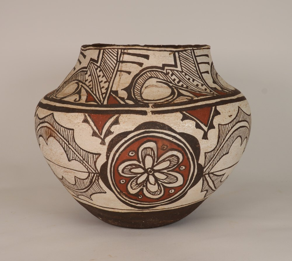Historic Zuni Pottery Jar ca 1890  9\
