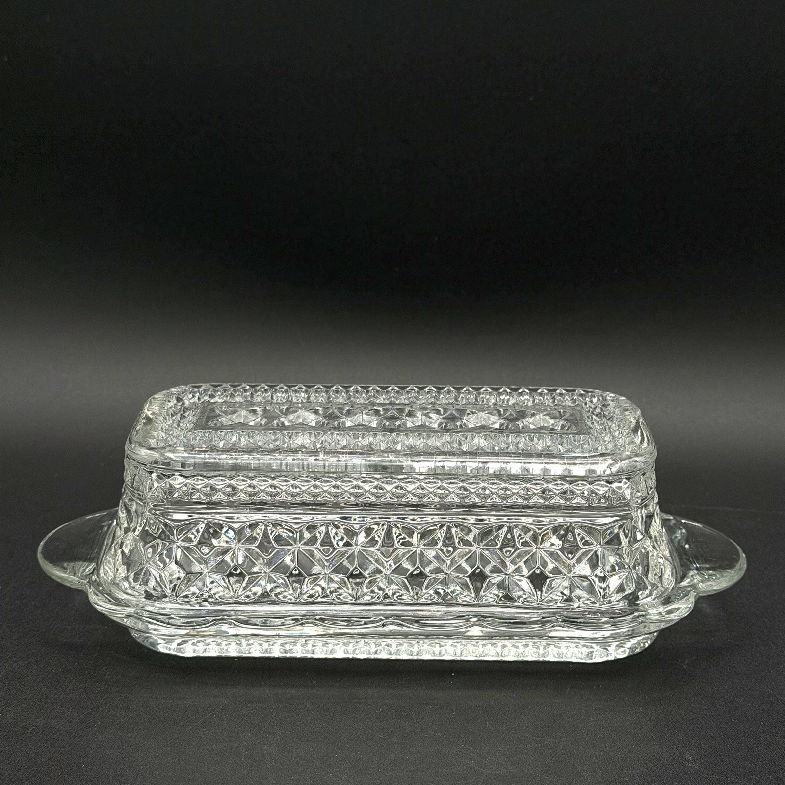 Vintage ANCHOR HOCKING Wexford Quarter Pound Covered Butter Dish Diamond Pattern