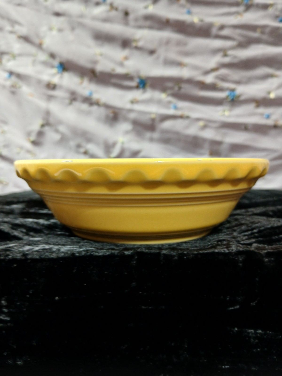 FIESTA SUNFLOWER YELLOW SMALL PIE PLATE, Never Used