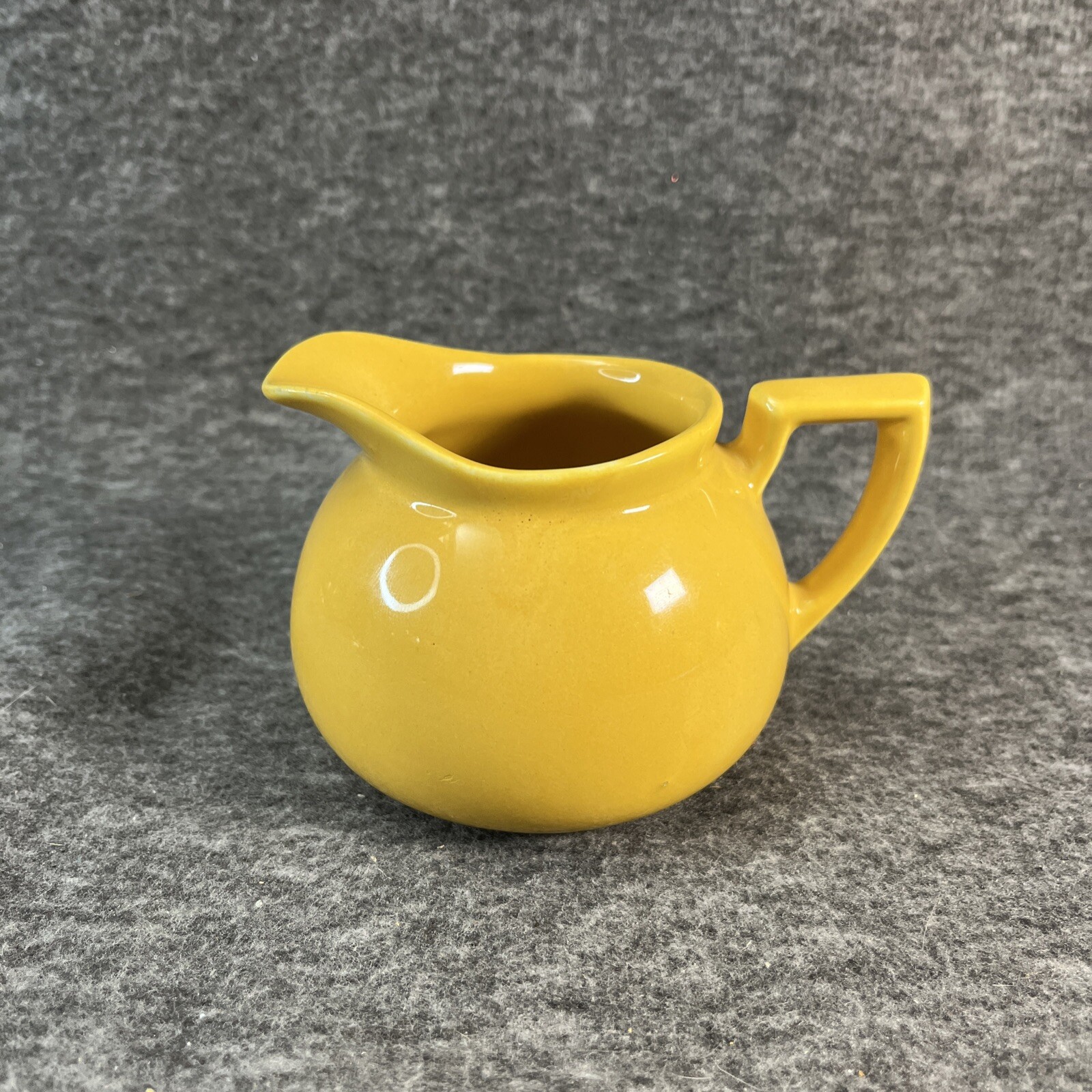 1950's ~ 1960's LIPTON's TEA Gold Yellow Mustard Creamer Cream Pitcher Hall VTG