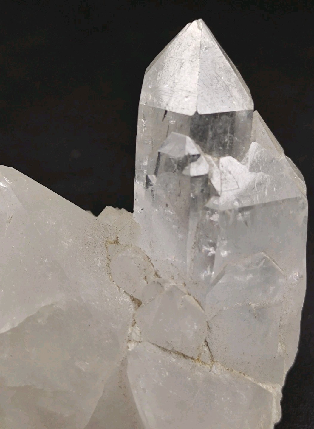 Quartz crystals specimen from Pak. \