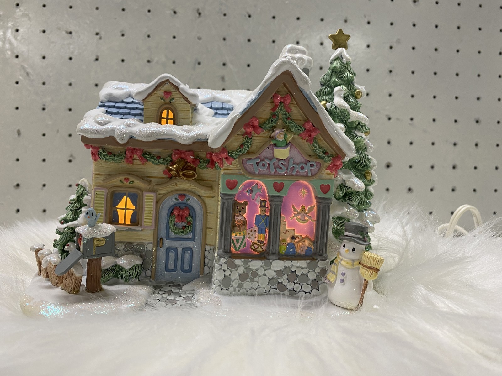 Hawthorne Village Precious Moments Treasures Toyshop Lighted Christmas Village