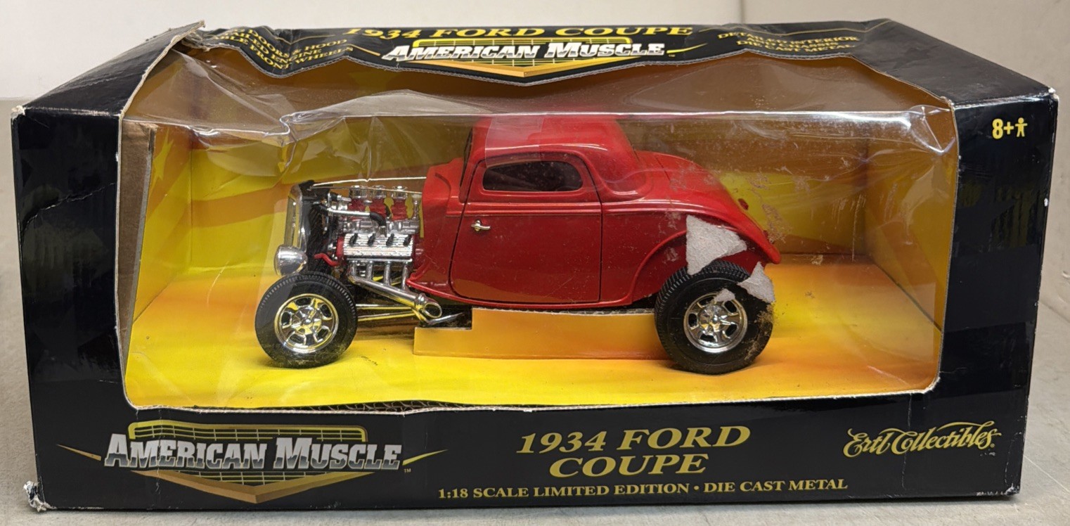 NEW Rare ERTL 1:18 Scale AMERICAN MUSCLE 1934 RED FORD COUPE Limited Edition NEW Rare ERTL 1:18 Scale AMERICAN MUSCLE 1934 RED FORD COUPE Limited Edition